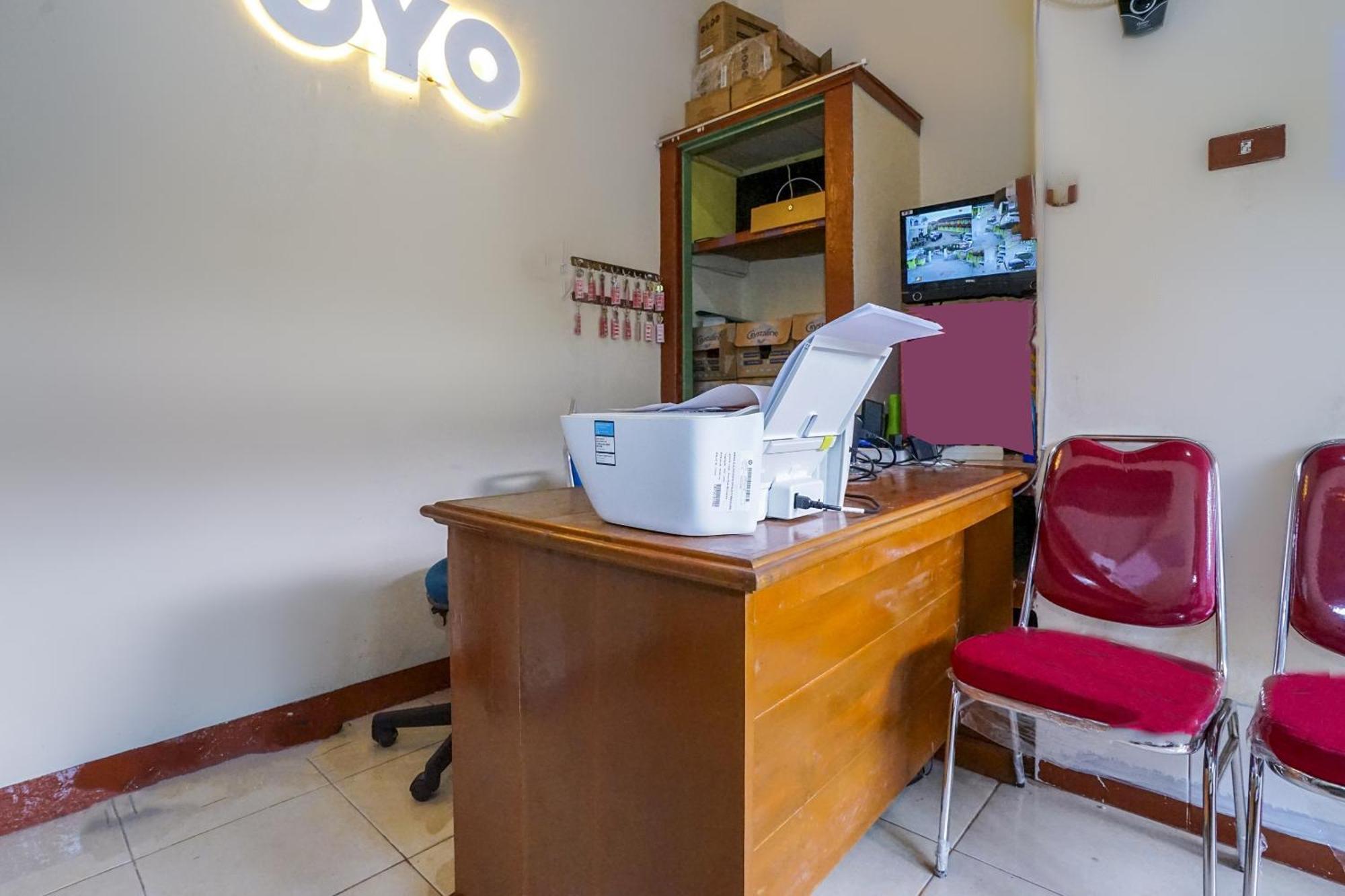 Oyo 2177 Trikora Indah Residence Palembang Luaran gambar